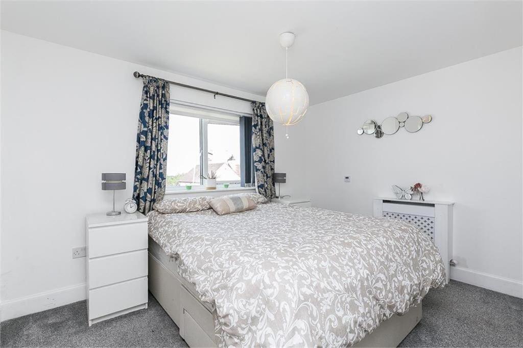 Dreghorn House 4 Bedrooms 3 Toilets 3 Reception Free Parking 233 Mbp Wifi Vakantiehuis *
